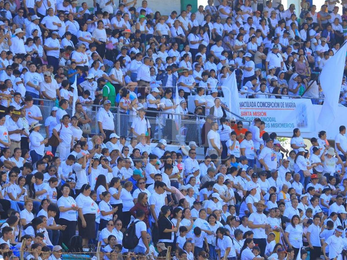 Santa Misión 2026 reúne a miles de feligreses en el Estadio Olímpico de San Pedro Sula
