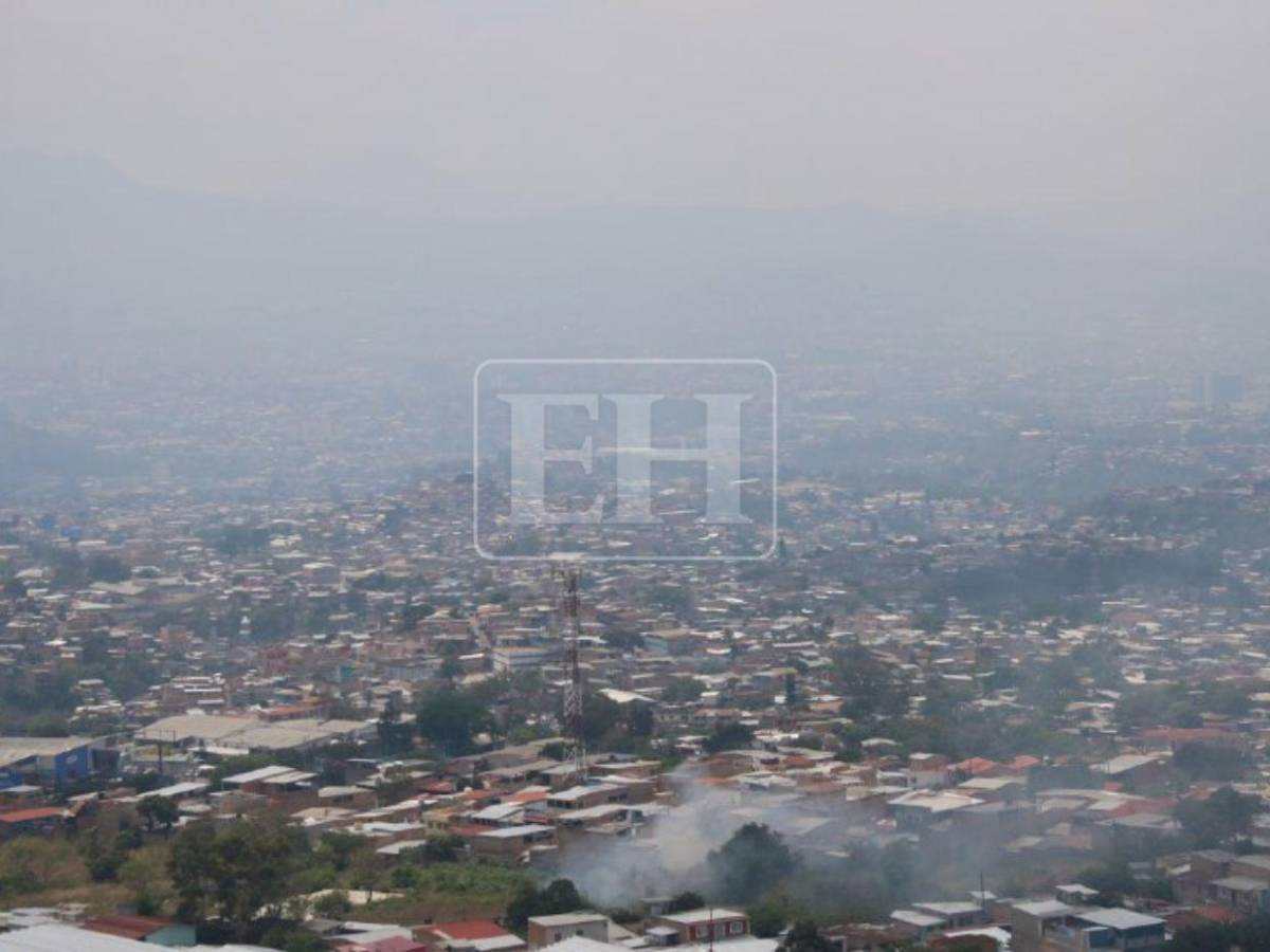 Llena de densa bruma: así luce la capital hondureña