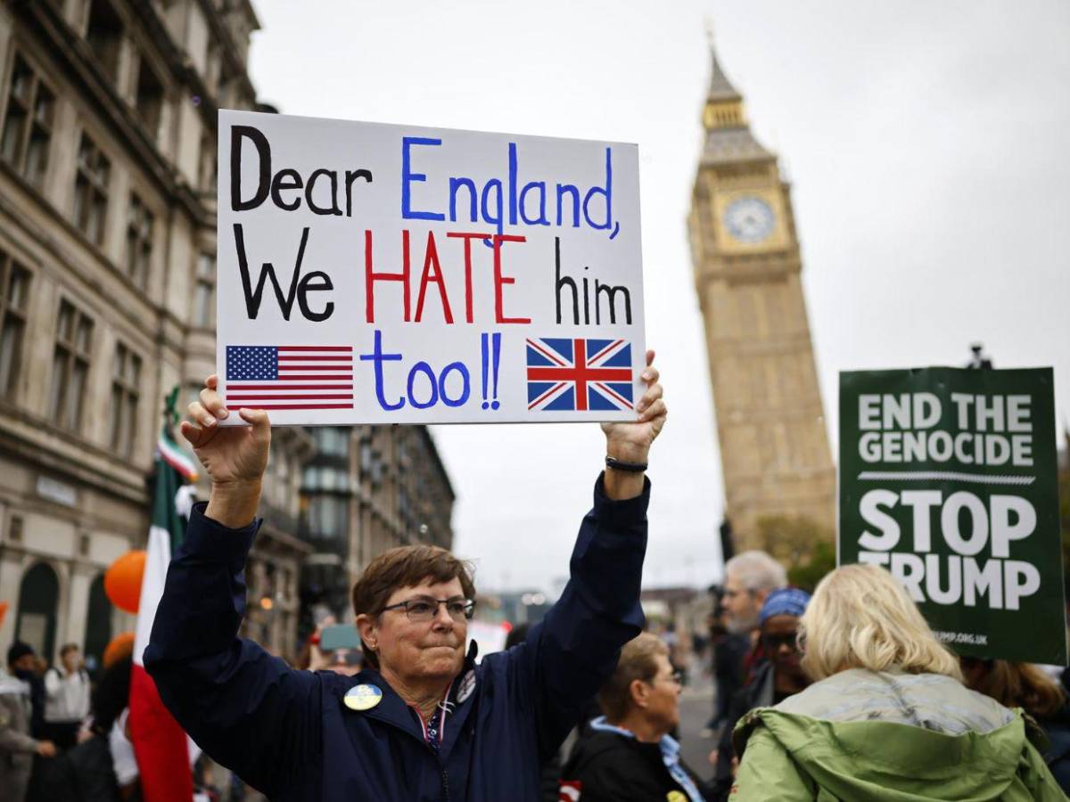 Miles se manifiestan en Londres mientras Carlos III agasaja a Trump en Windsor