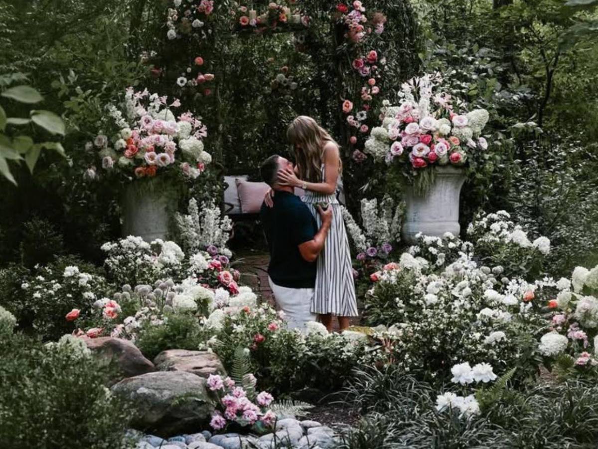 Sencilla y emotiva: ¿Cómo fue la pedida de mano de Travis Kelce a Taylor Swift?