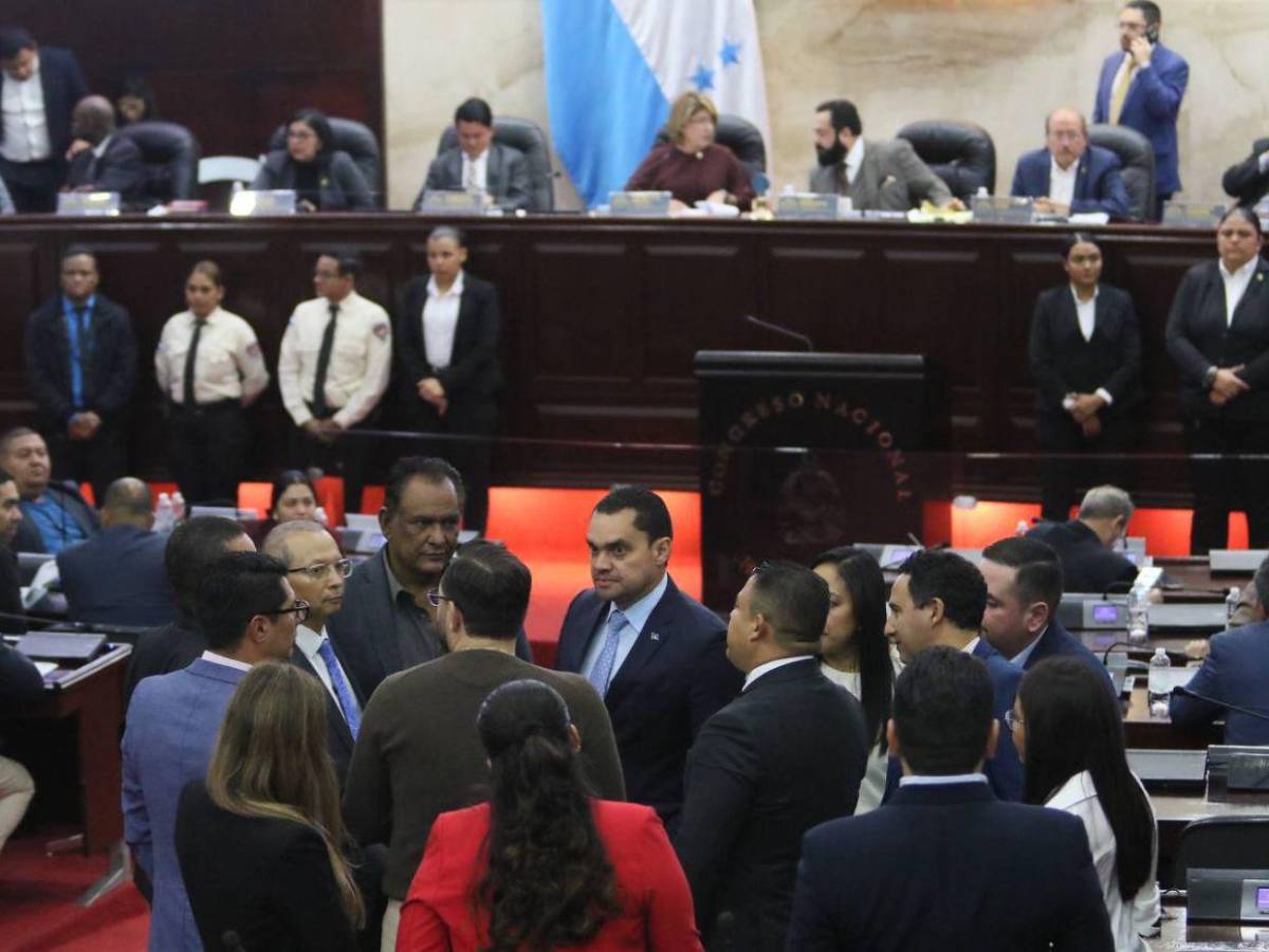 Con una oposición ausente, el Congreso aprueba Presupuesto General de 2025