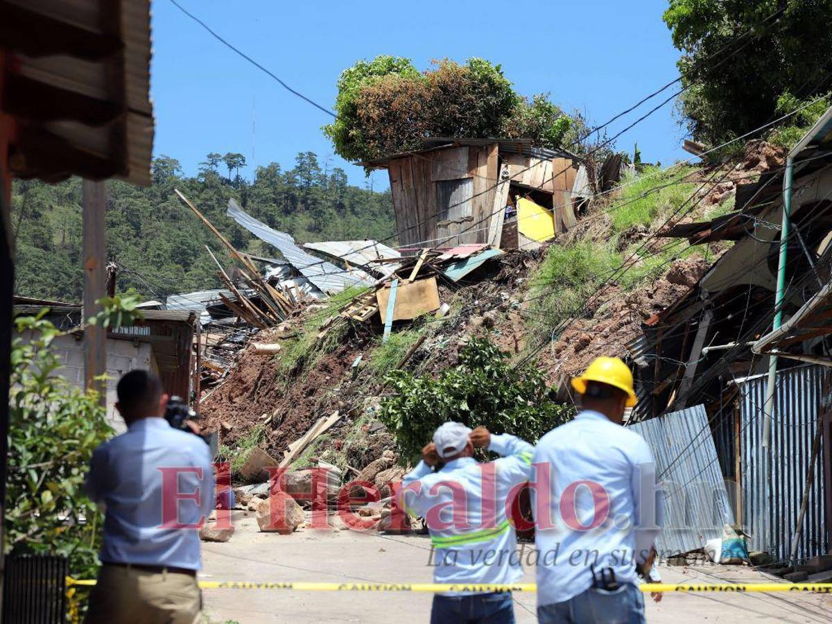 La destrucción por deslizamiento avanza hacia la colonia Nueva Santa Rosa