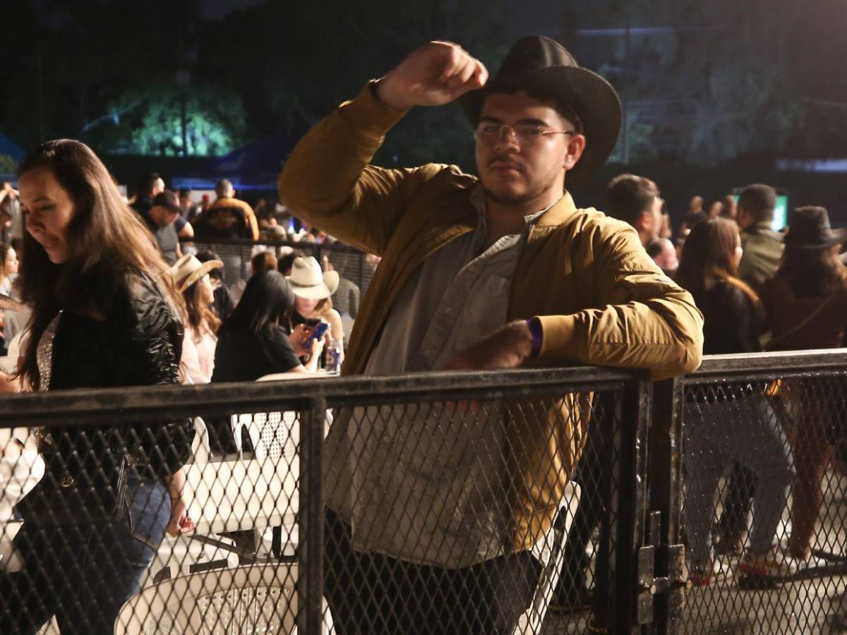 El concierto de Christian Nodal en Tegucigalpa, en imágenes
