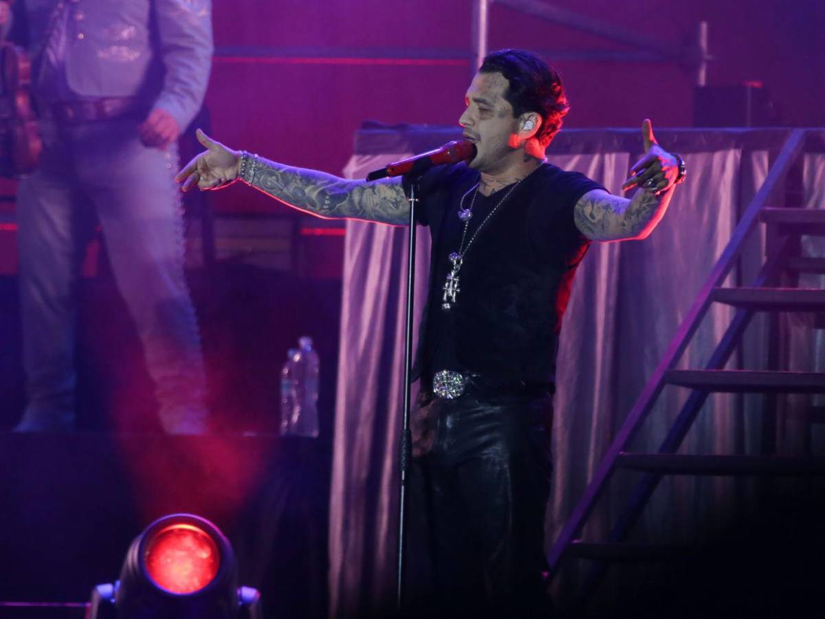 El concierto de Christian Nodal en Tegucigalpa, en imágenes