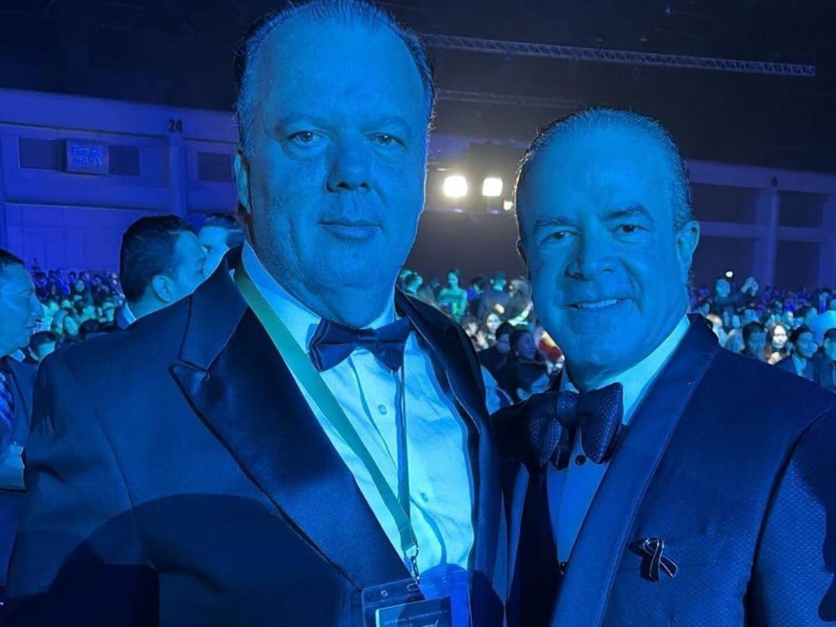 Polémica rodea a Fátima Bosch: contrato millonario vincula a su padre con presidente de Miss Universo