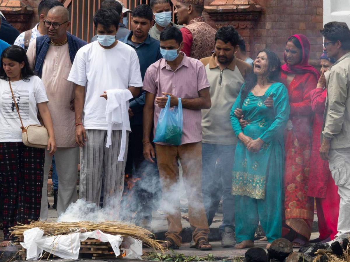 Los desaparecidos en Nepal superan los 5,000 después de más de una semana de la riada