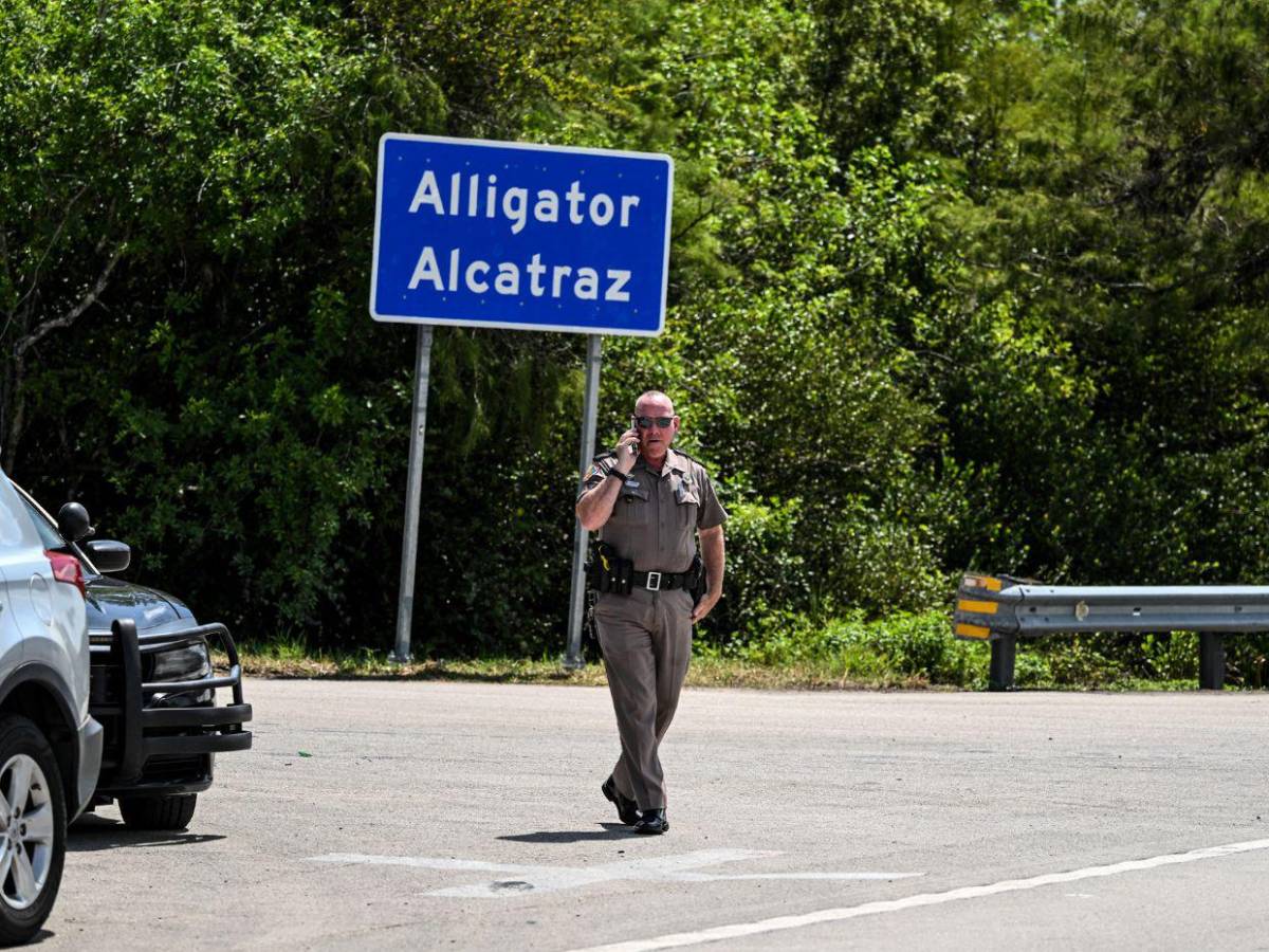 ¿Quién es el hondureño que denunció tratos degradantes en Alligator Alcatraz en EE UU?
