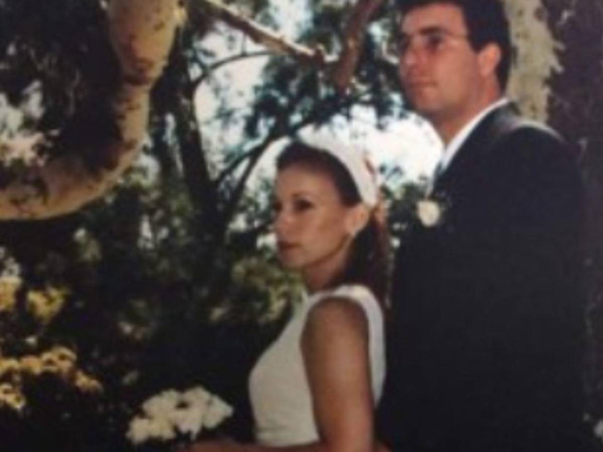 Hombre de familia: los hijos y esposa del precandidato liberal Luis Zelaya