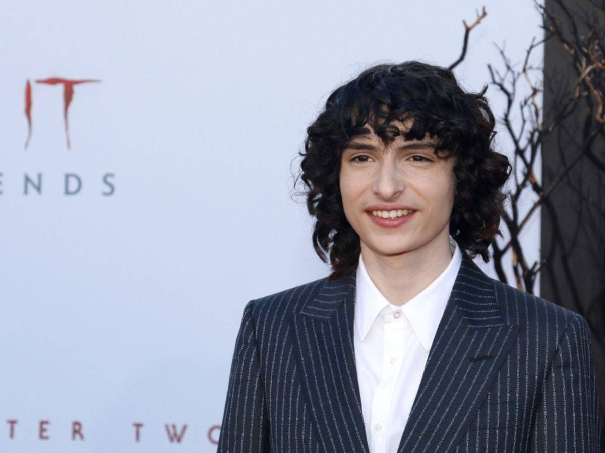 A sus 22 años y millonario, actor de Stranger Things sigue viviendo con sus padres: esta es la razón