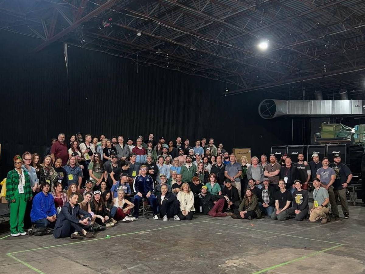 Elton John simula hospitalización en Instagram y anuncia Spinal Tap II