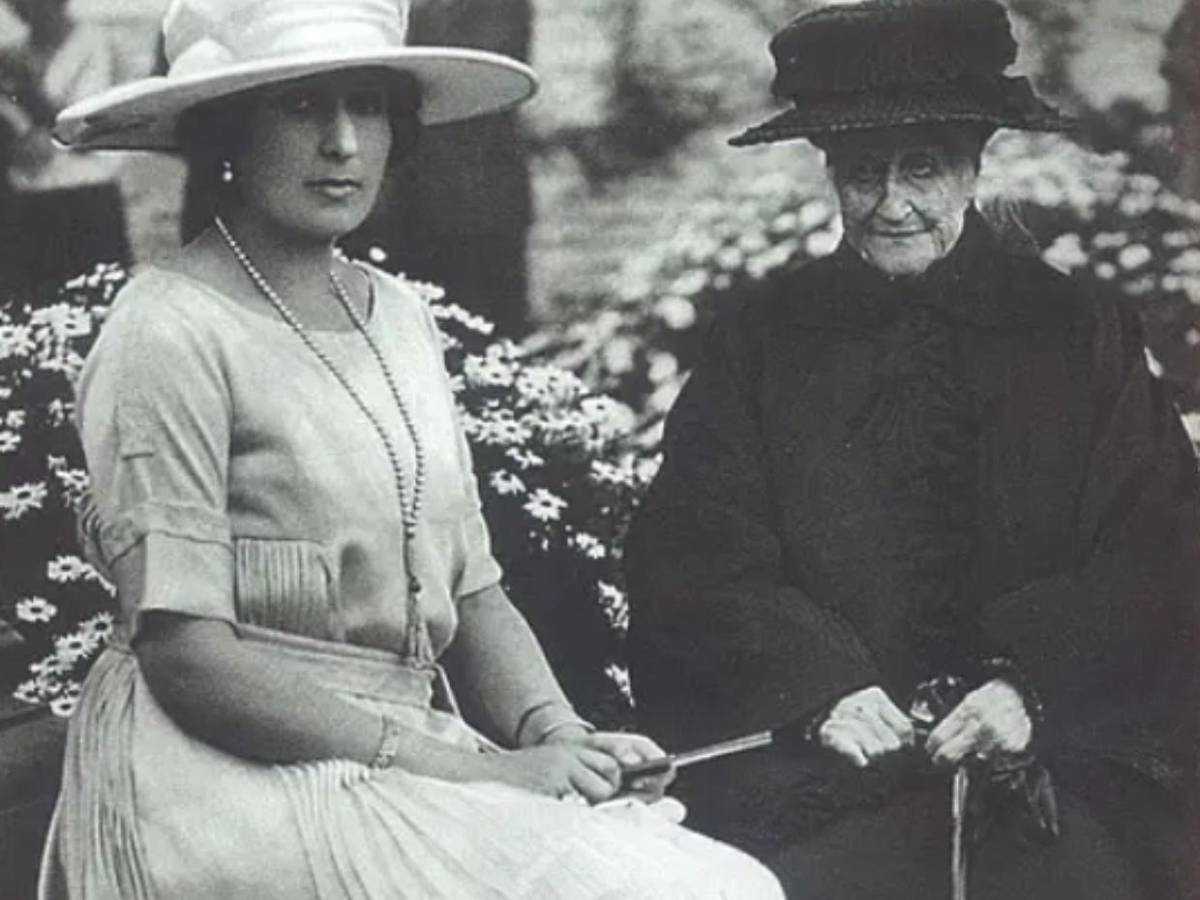 Icono de la moda y exilio: ¿Quién fue Eugenia de Montijo, la última emperatriz de Francia?