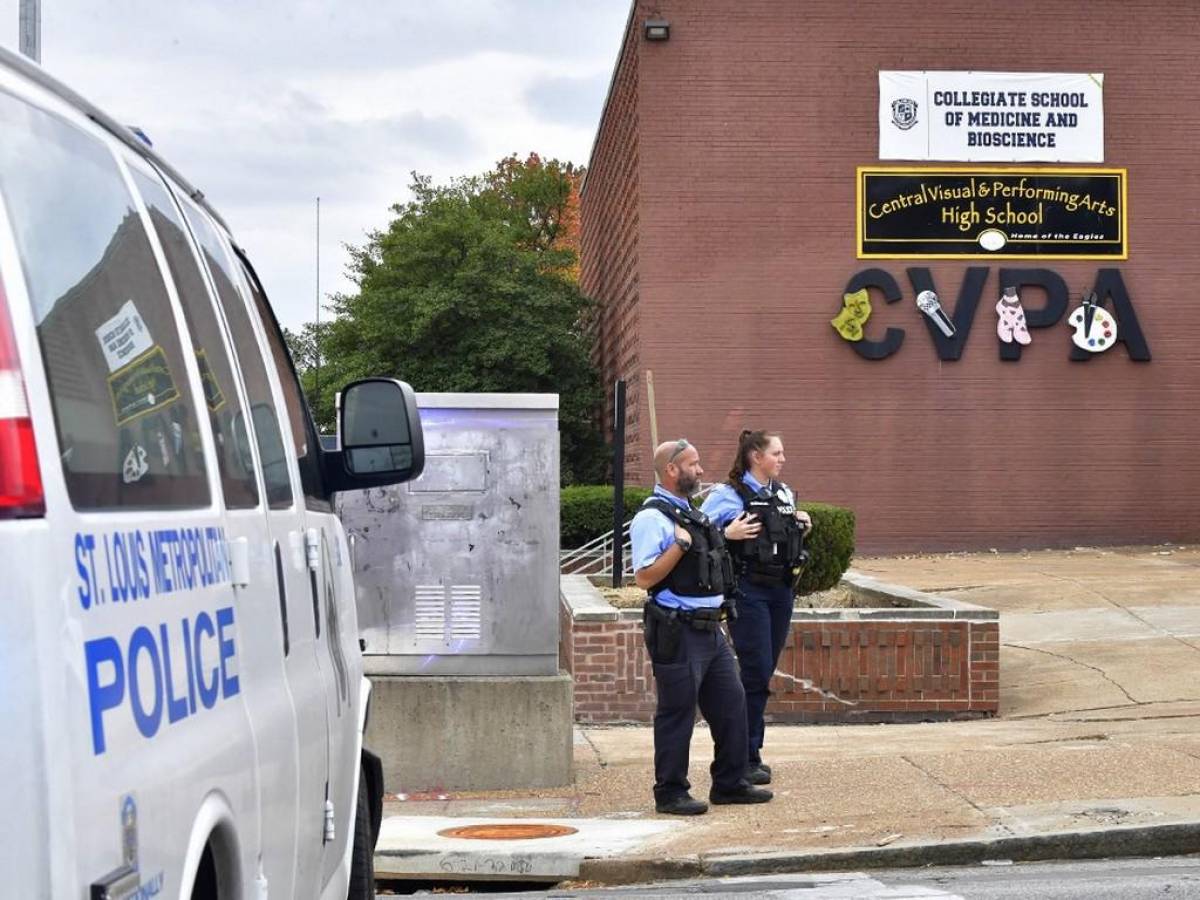 Nuevo tiroteo en una escuela provoca dos muertes, esta vez en Missouri