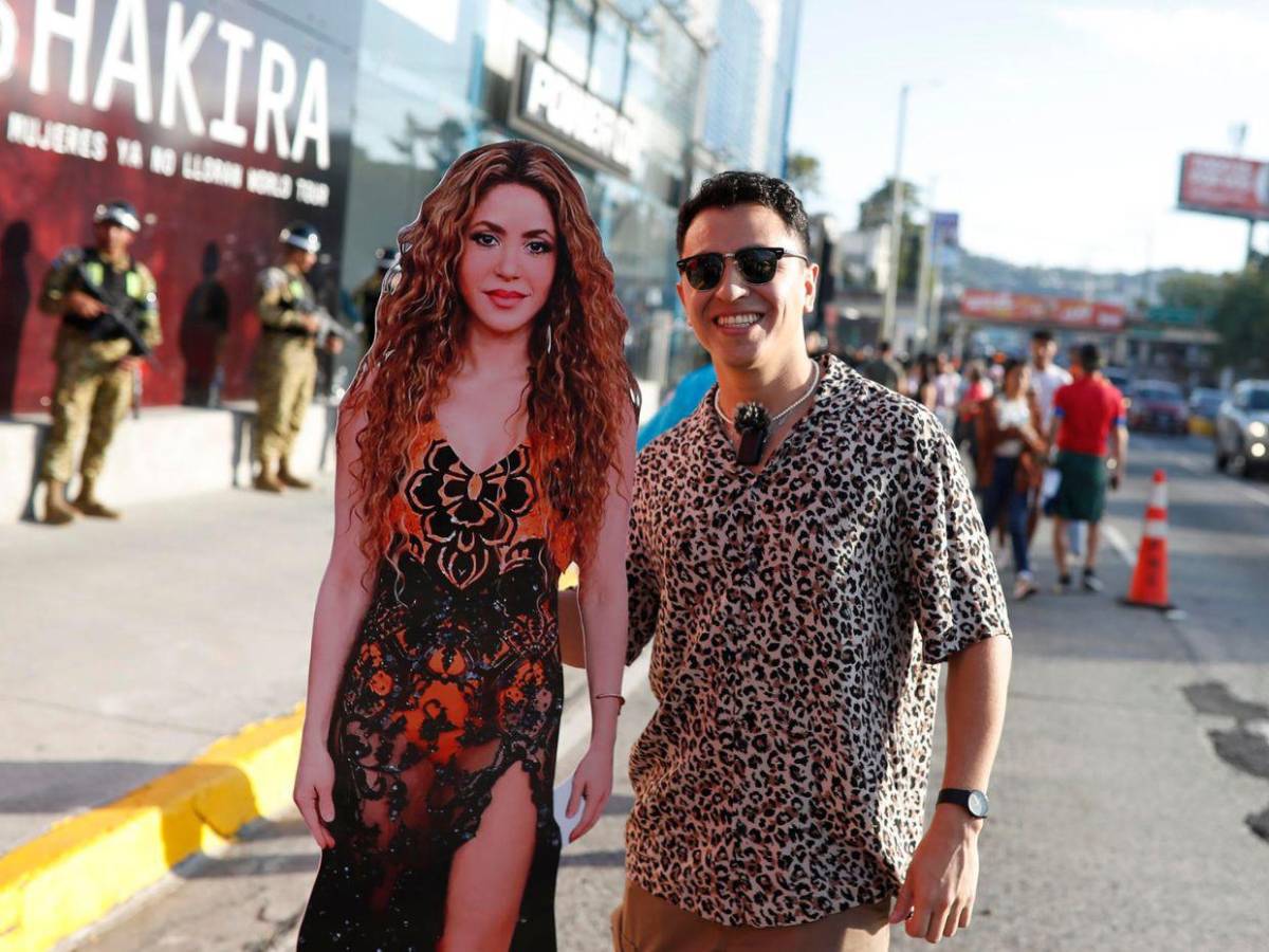 Me lo guardo en el corazón: Shakira agradece homenajes en El Salvador