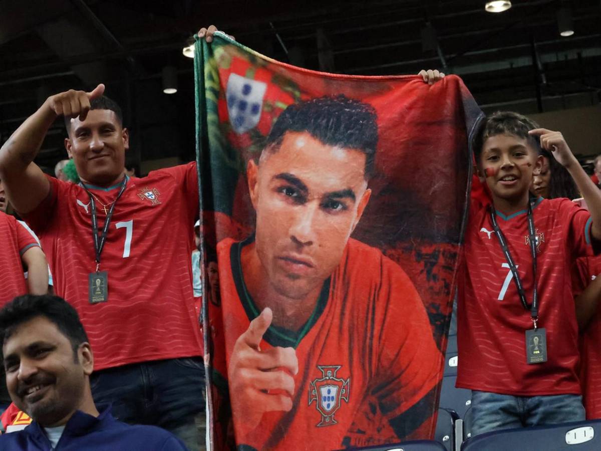 El 7 de Cristiano Ronaldo invade el Houston Stadium en impresionante marea roja