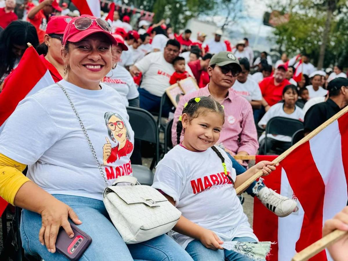 Maribel Espinoza cierra su campaña en la capital: “Soy una mujer de manos limpias”