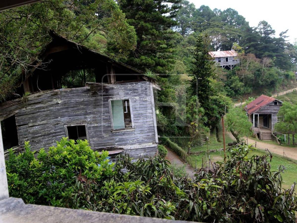 Calles de San Juancito, la aldea del Distrito Central donde el tiempo se detuvo