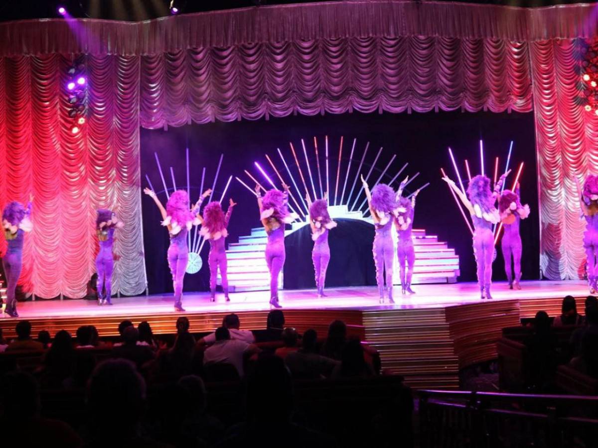 Tihany Spectacular deslumbra con magia y acrobacias en noche inolvidable