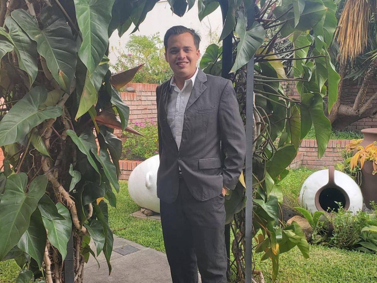 ¿Quién es David Montecinos, el joven que insultó a la doctora Floridalia Aguilar?