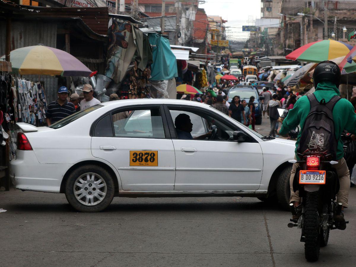 Sexta avenida de Comayagüela son dos kilómetros de olvido y desorden