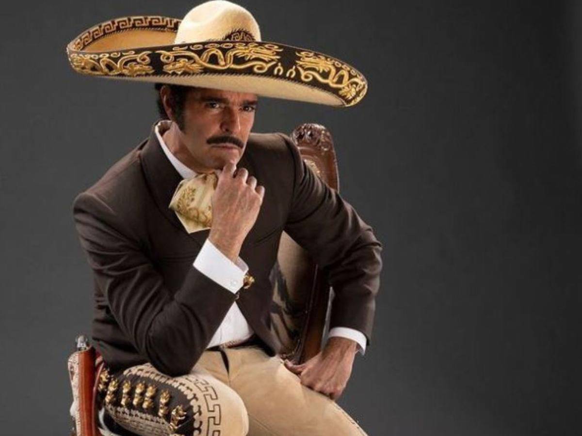 Aseguran que Pablo Montero quedó mal en bioserie de Vicente Fernández por su alcoholismo