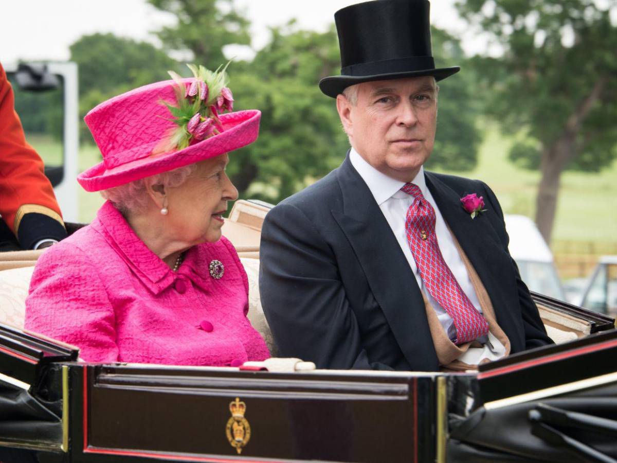 El expríncipe Andrés todavía sigue en la línea de sucesión al trono británico