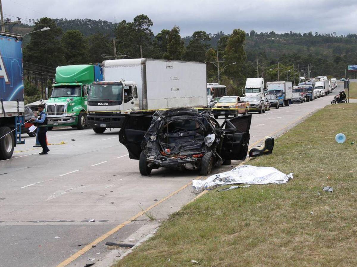 Las impactantes imágenes del brutal accidente en la CA-5 que dejó una mujer muerta