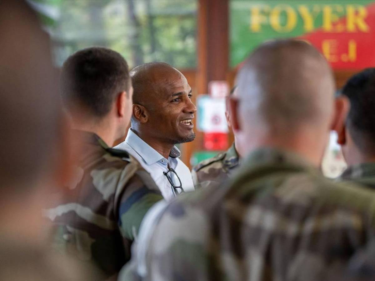 Fue campeón de Champions League y jugó final de un Mundial, ahora está en el ejército de su país