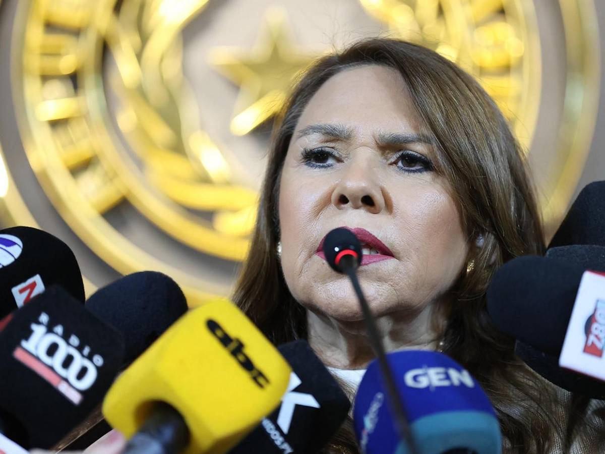 Polémica e irreverente: así es Celeste Amarilla, senadora que lanzó ofensas racistas a Mbappé