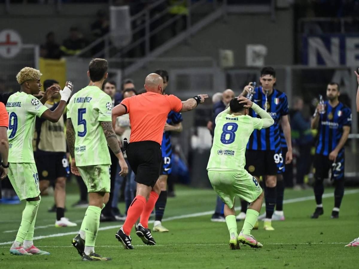 Árbitro del Inter vs Barcelona responde y se burla de Pedri tras eliminación de Champions League