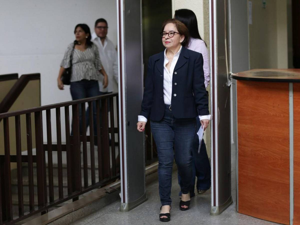 Gobierno denuncia “componente político” en Lista Engel que incluye a magistrada de la CSJ Gobierno denuncia “componente político” en Lista Engel que incluye a magistrada de la CSJ