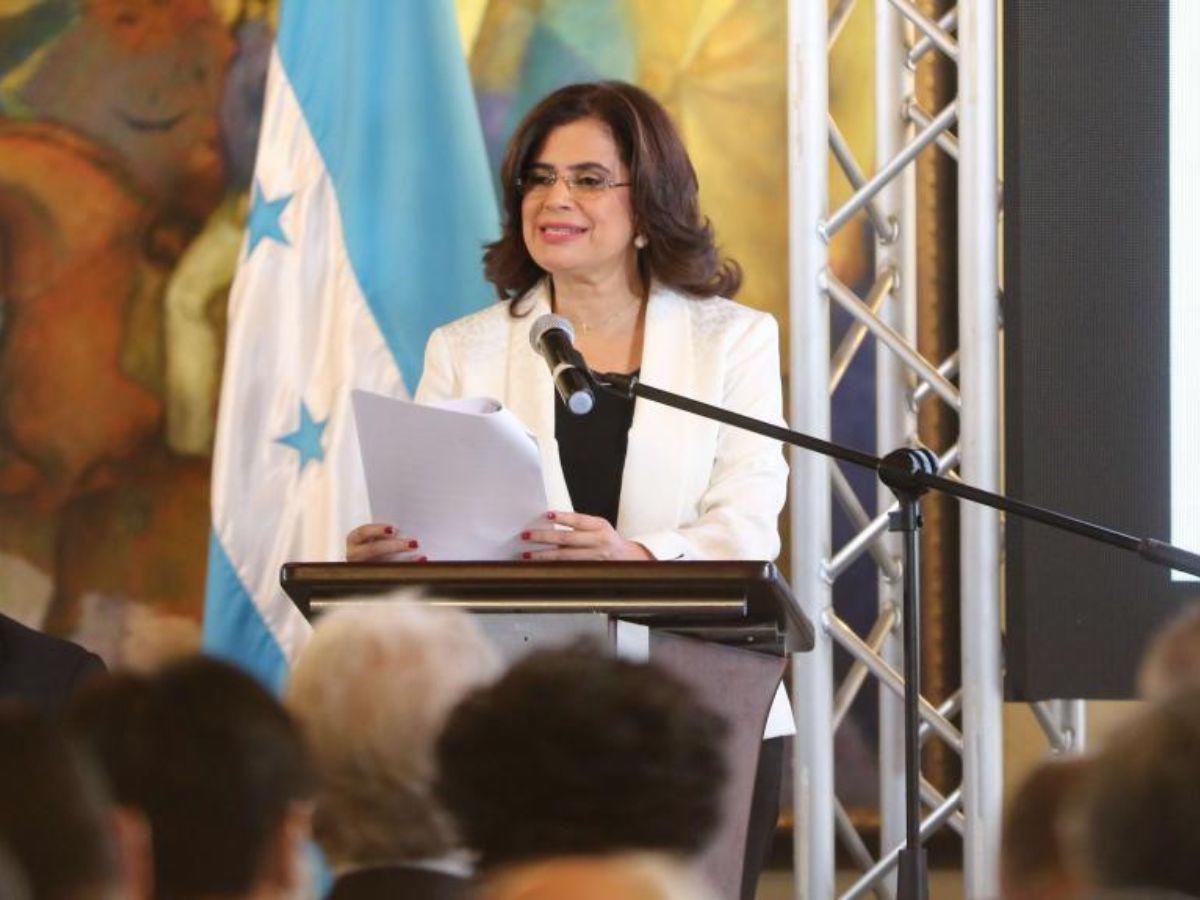 Candidatura única de Rixi Moncada fraccionará a Libre