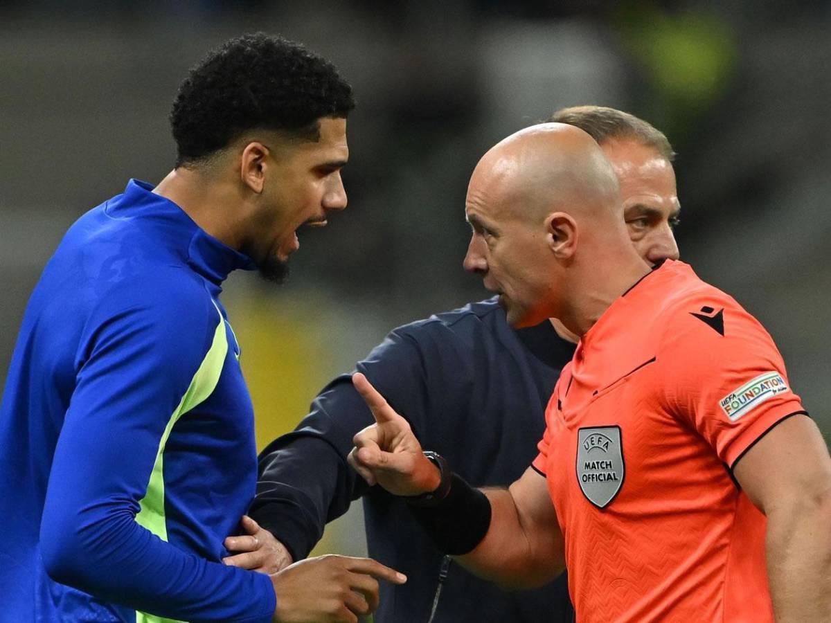 Árbitro del Inter vs Barcelona responde y se burla de Pedri tras eliminación de Champions League