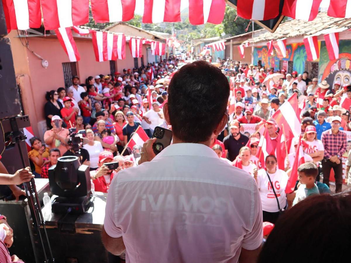 Unificar al PL y sacar al “familión” promete Salvador Nasralla en cierre de campaña