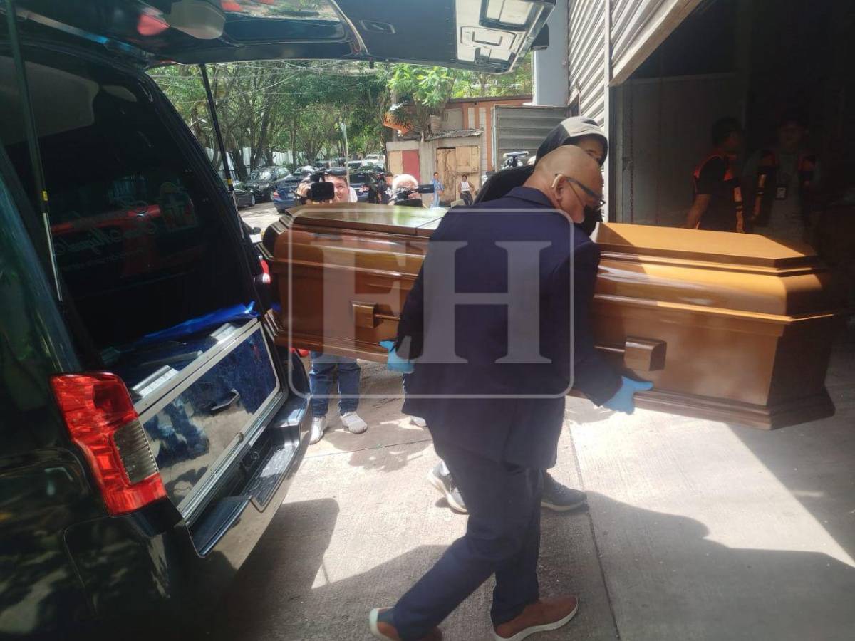 Padre del chofer de volqueta que causó accidente en Villa Nueva: Era el único que me ayudaba