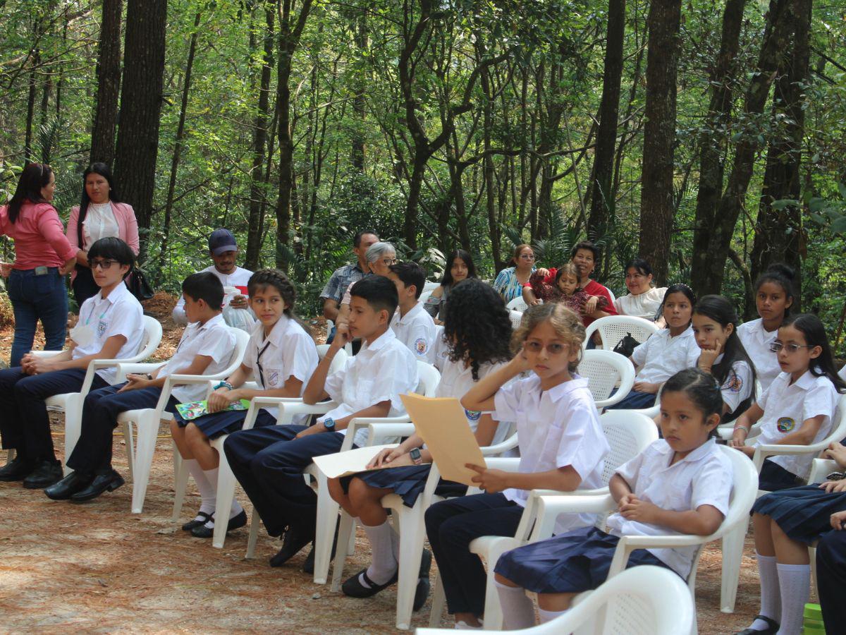 Celaque fue la inspiración de mil niños en Lempira