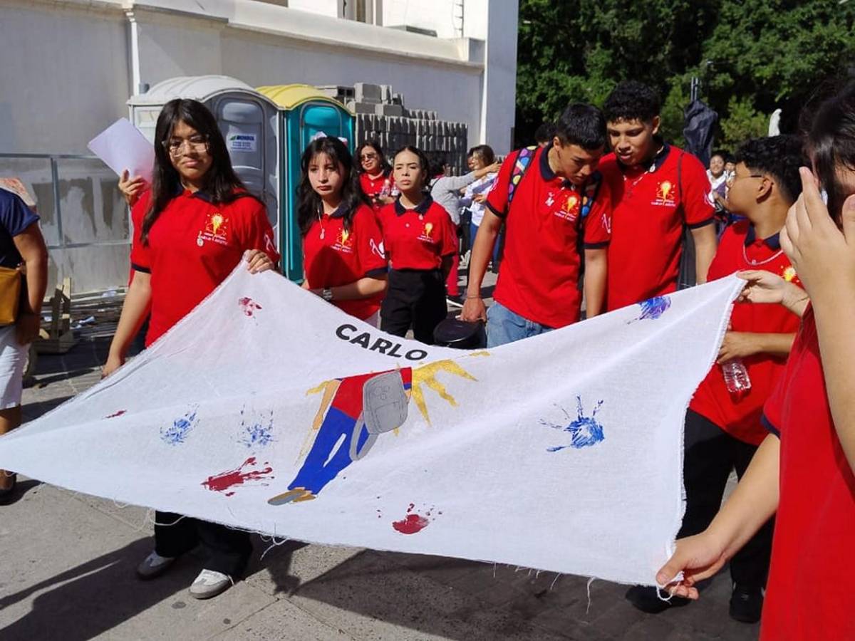 Hondureños celebran a San Carlo Acutis, el primer santo milenial