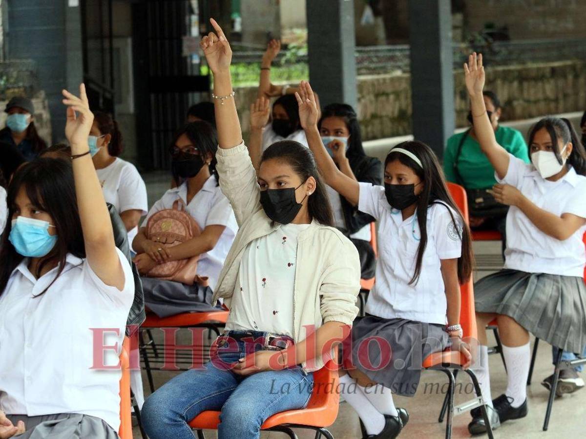 Clases presenciales toman fuerza en colegios de la capital