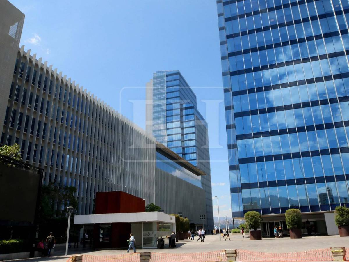 Ocho años y varios millones después, la obra inconclusa que no será Casa de Gobierno