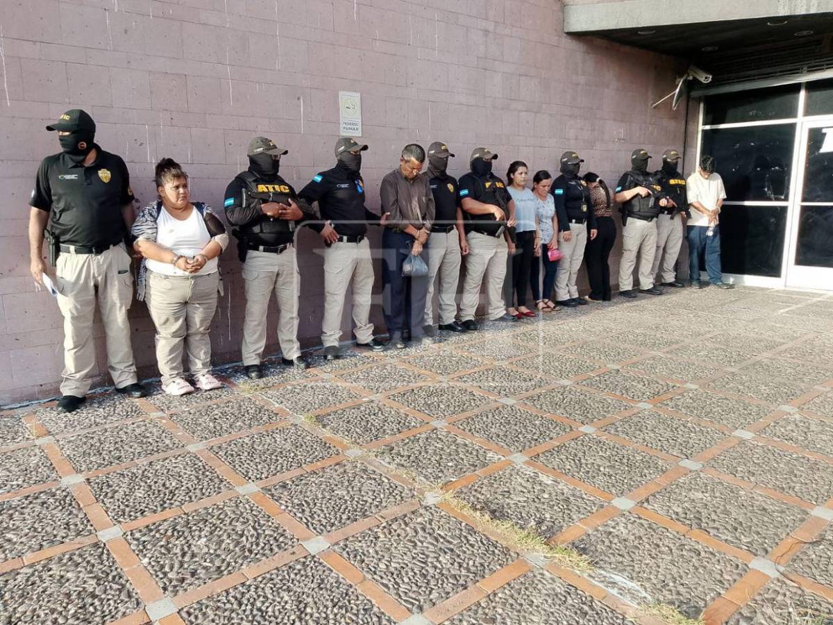Robaron L586 mil en 41 minutos: así operaba red que entraba a bancas en línea y hacía transferencias