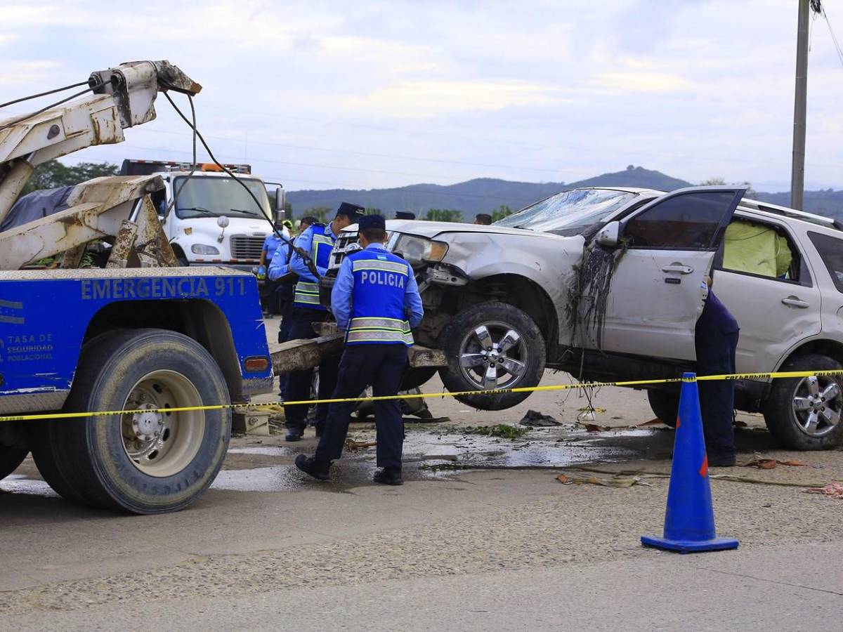 Esquivar moto o colisión con otro carro: investigan cómo pasó accidente en Cortés