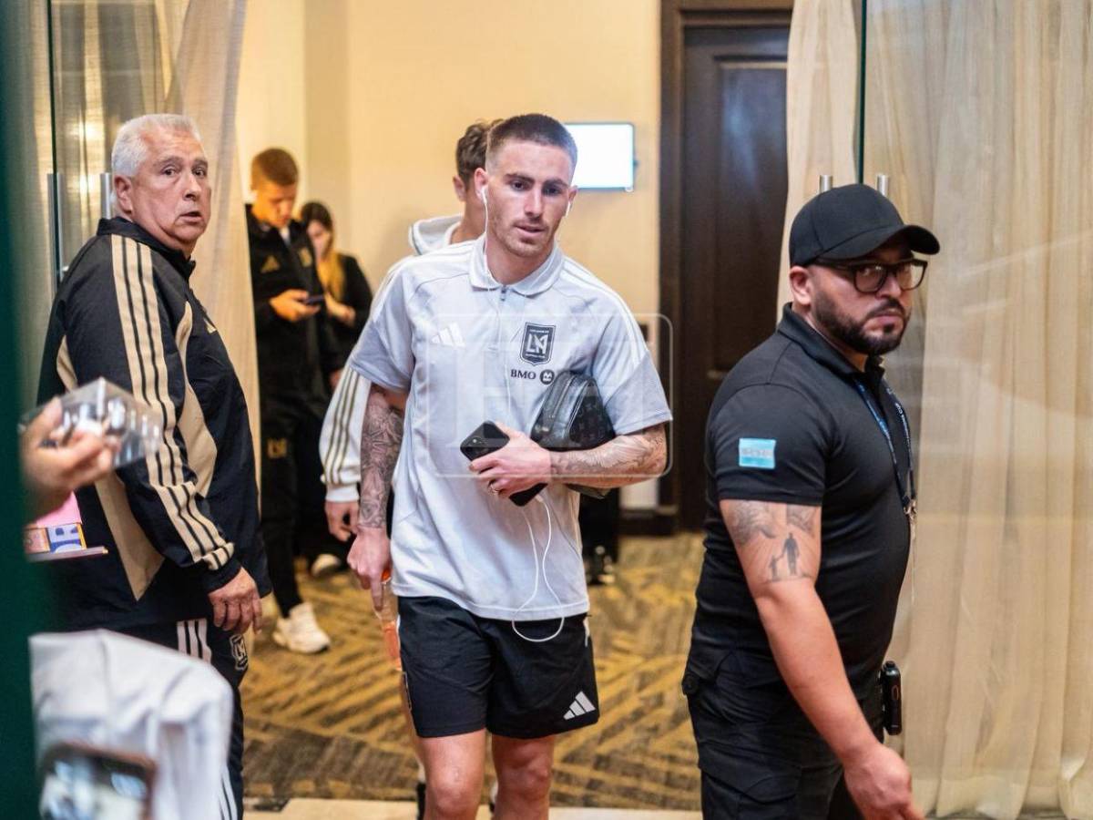 Aficionados de LAFC presentes en SPS para duelo de Champions Cup