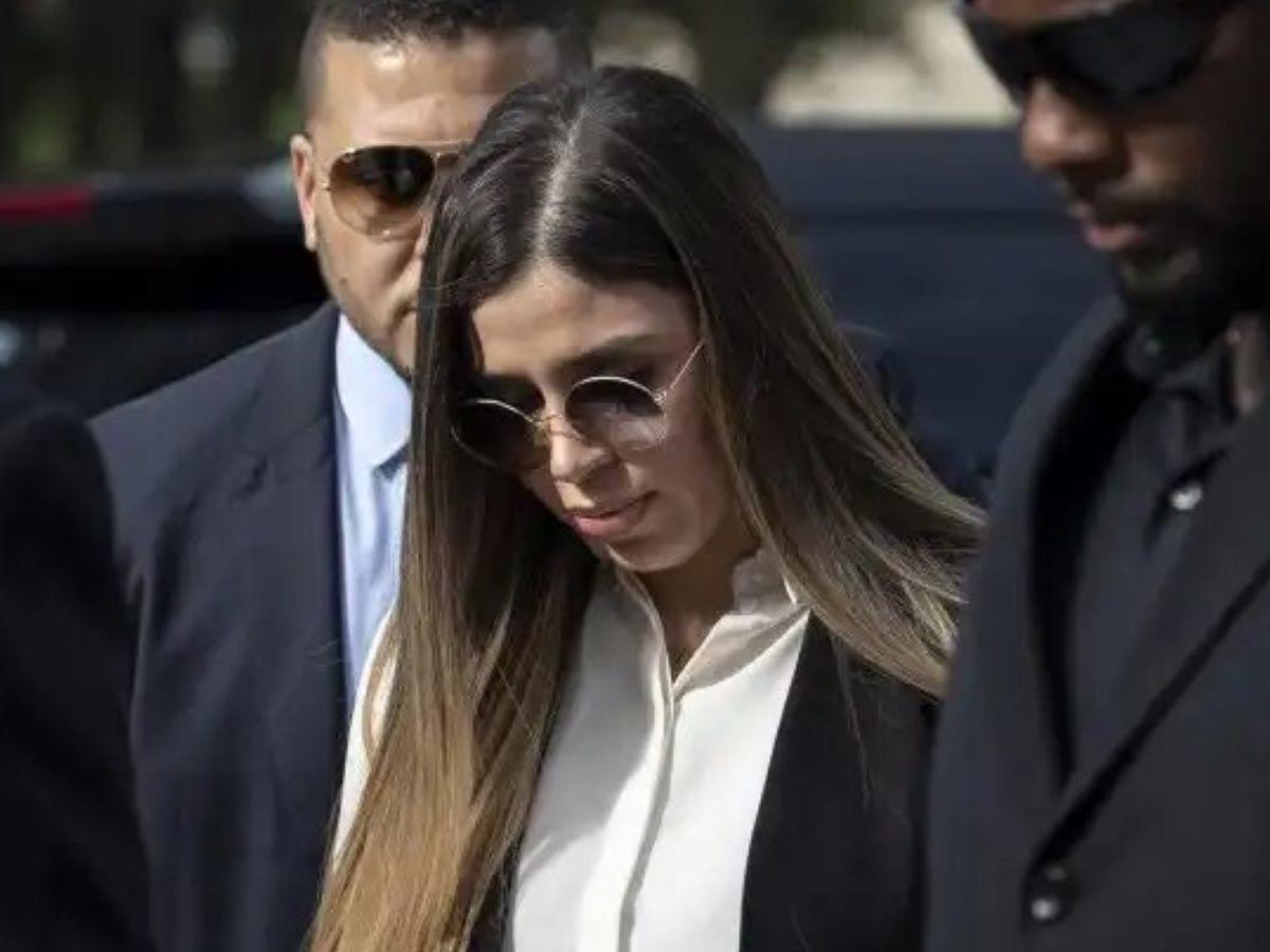 Emma Coronel, esposa de “El Chapo” Guzmán, sale de la cárcel hacia ‘casa de transición’ a pocos meses de cumplir condena