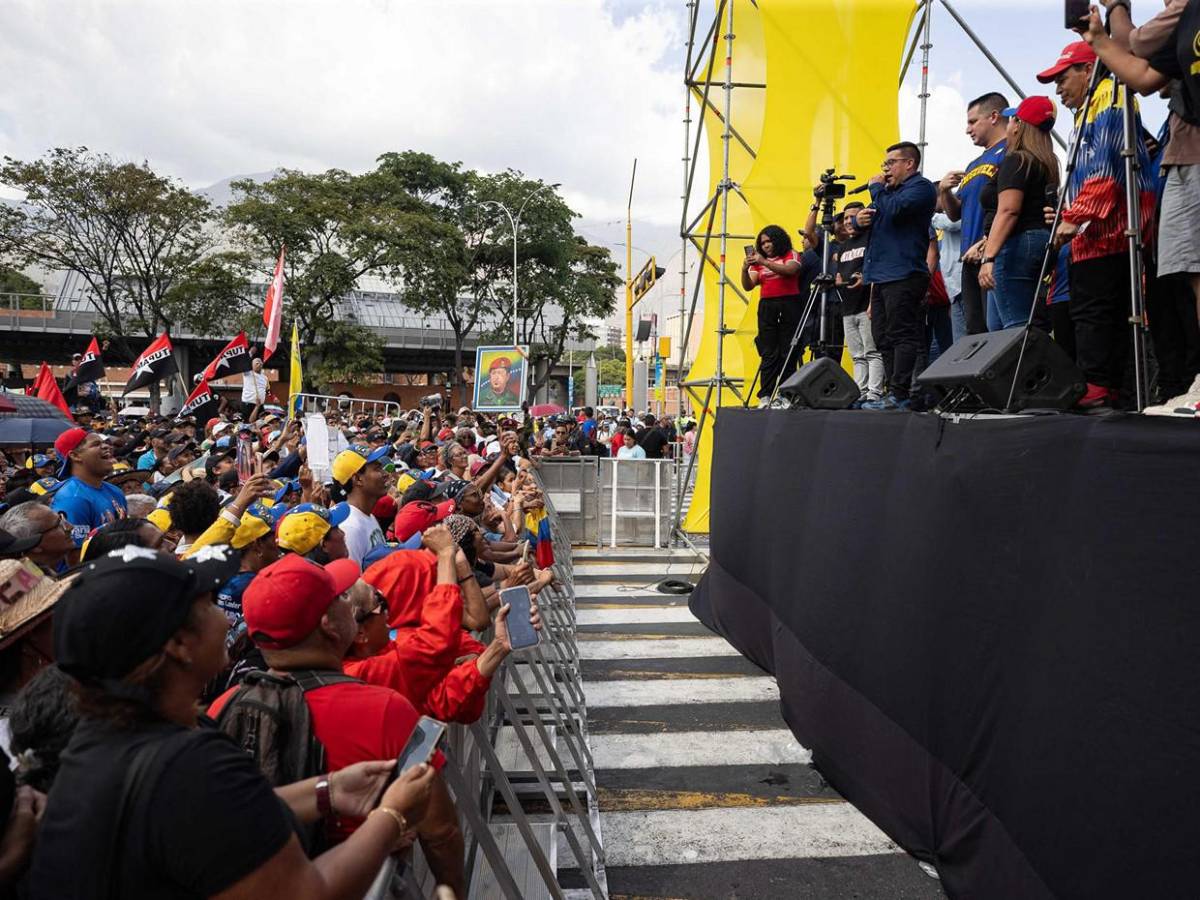 Chavismo conmemora 37 años del 'Caracazo' y pide a EEUU libertad para Maduro