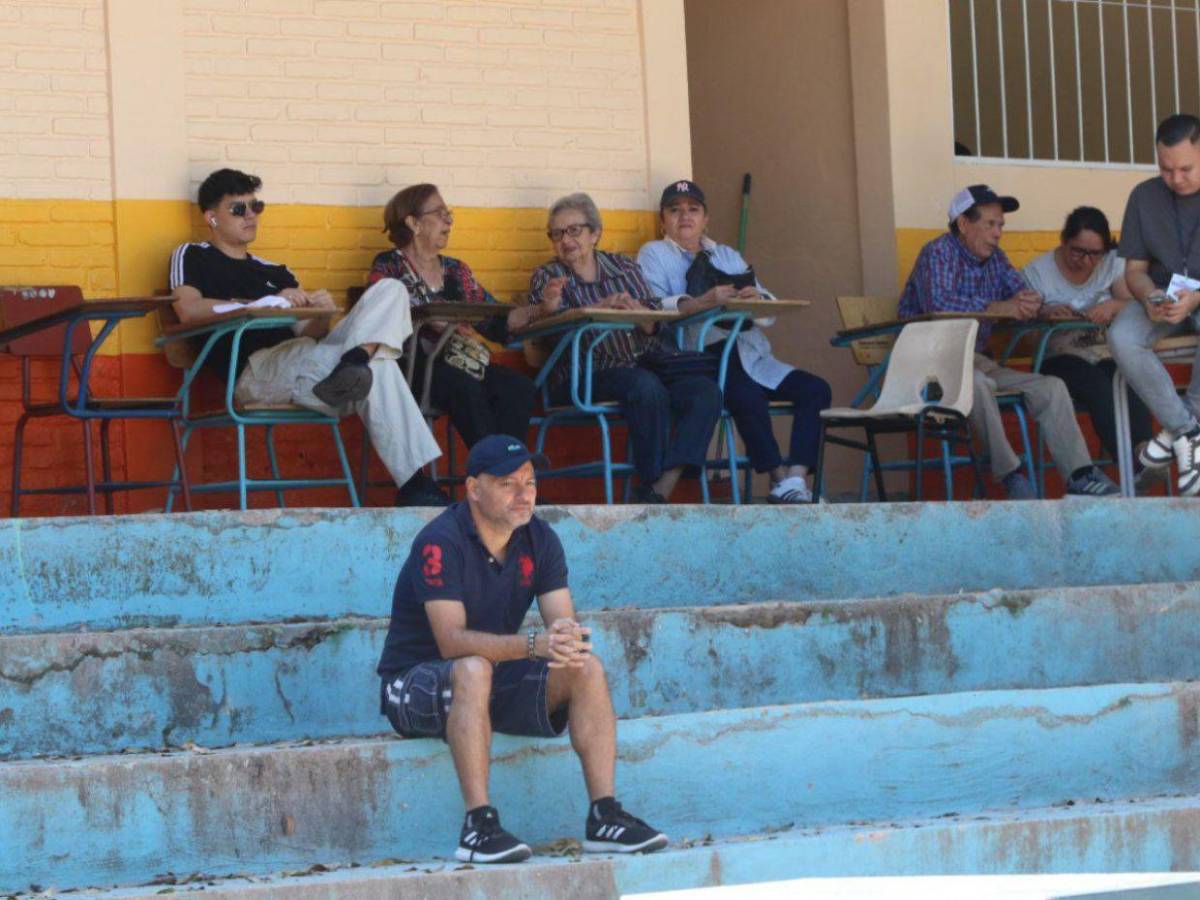 ¡Sin maletas electorales! Retraso en entrega de material mantiene en vilo a la población