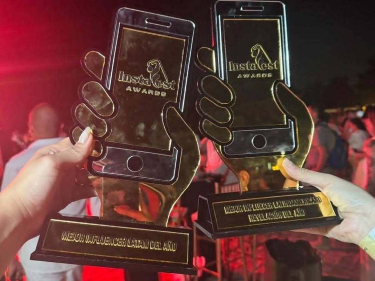 Jennifer Aplícano y Milagro Flores reciben reconocimientos en Colombia