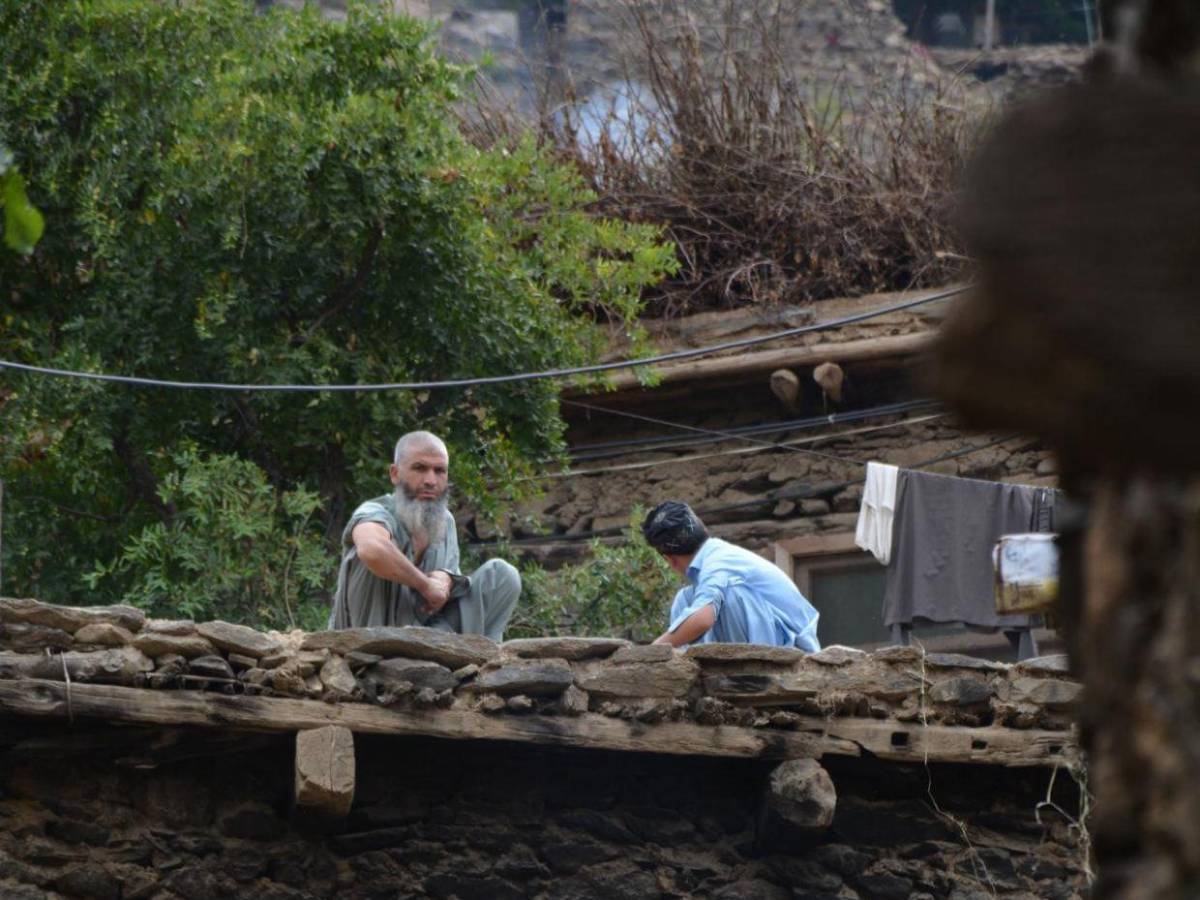 Los muertos por el terremoto de Afganistán superan los 1,400
