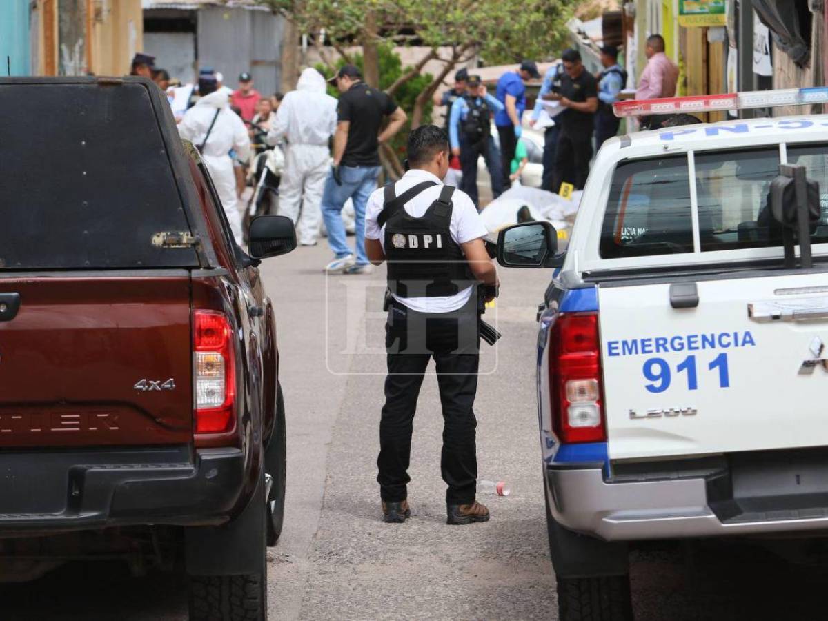 ¡Llena de casquillos! Así quedó la escena del crimen de una pareja en la colonia Estados Unidos