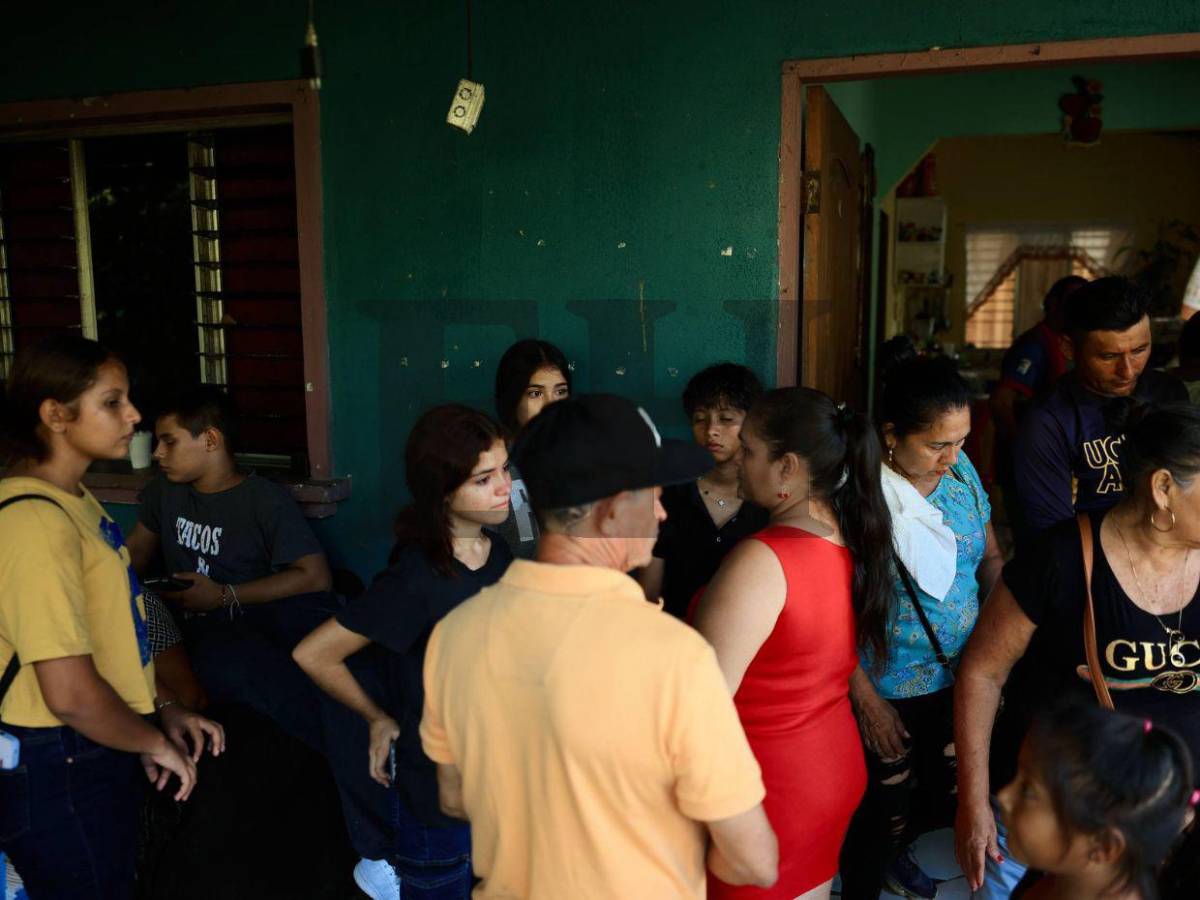 ¡Desgarrador! Velan restos del menor muerto en accidente de Omoa