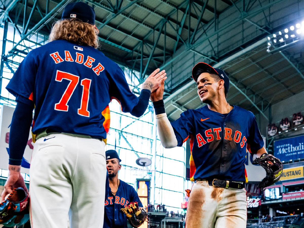 El catracho Mauricio Dubón se lució con los Astros ante el campeón de la MLB
