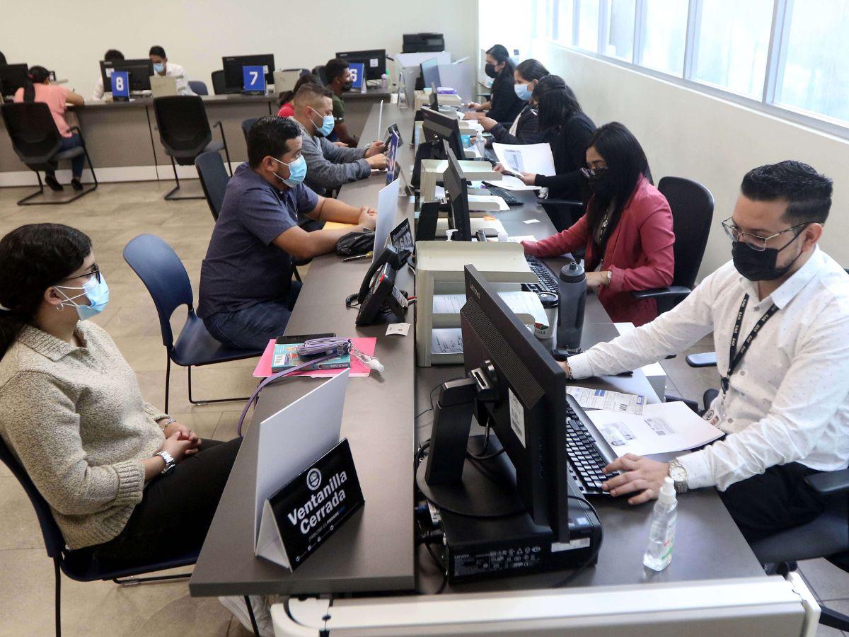 ¿Cuánto debe ganar una persona natural para no pagar el Impuesto Sobre la Renta 2023?